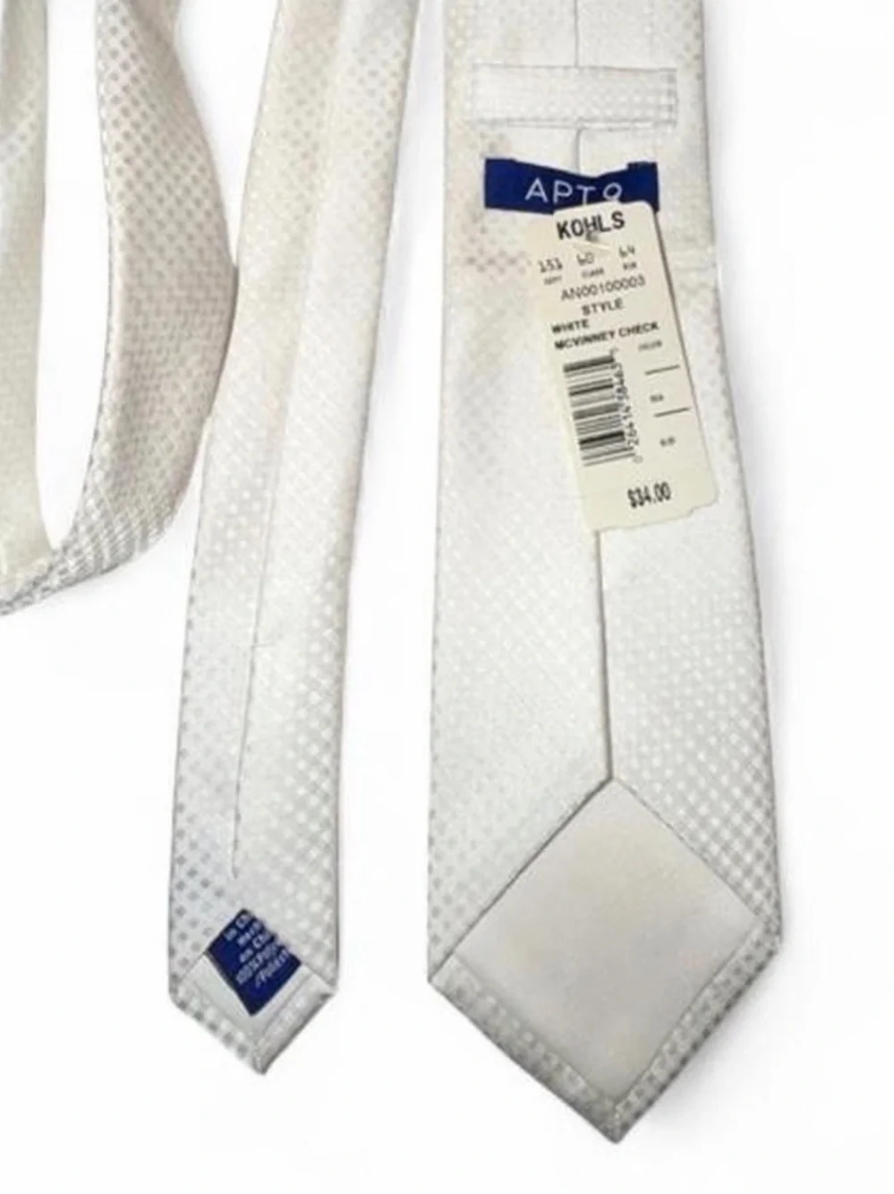 NWT’s Apt. 9 White Textured Satin Tie